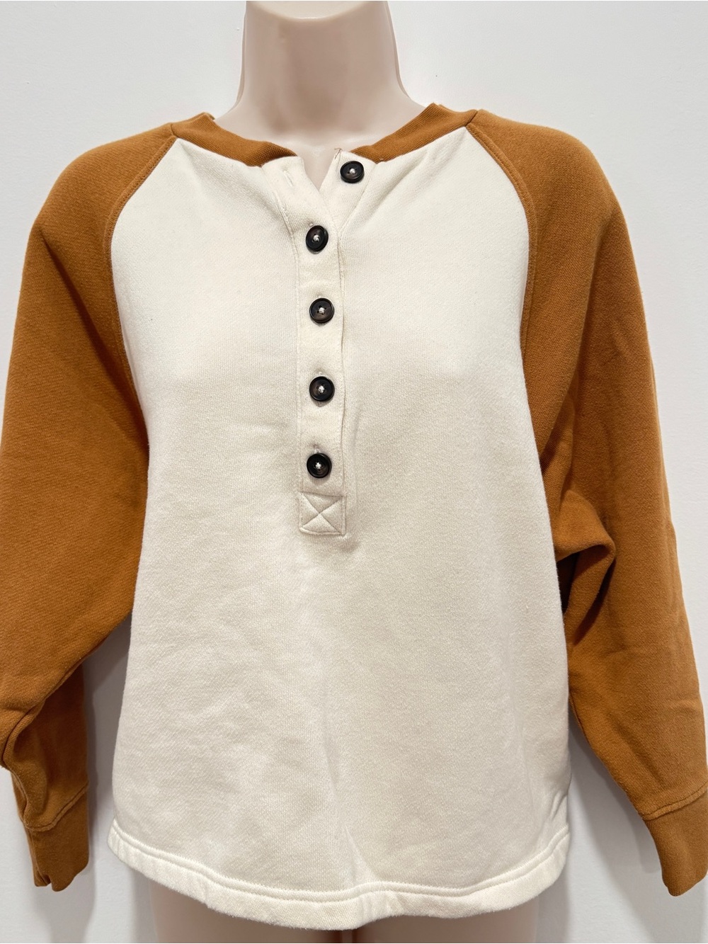 Madewell MWL Henley Sweatshirt Women M Cream Brown Raglan Organic Cotton